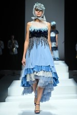 ミドラ 2019年春夏コレクション - “忘れな草”香る日常／非日常のドレス｜写真16