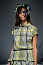 ミドラ 2019年春夏コレクション - “忘れな草”香る日常／非日常のドレス｜写真32