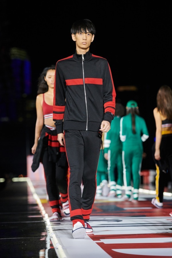 トミー ヒルフィガー 2018年秋<span>コレクション</span> - 写真17
