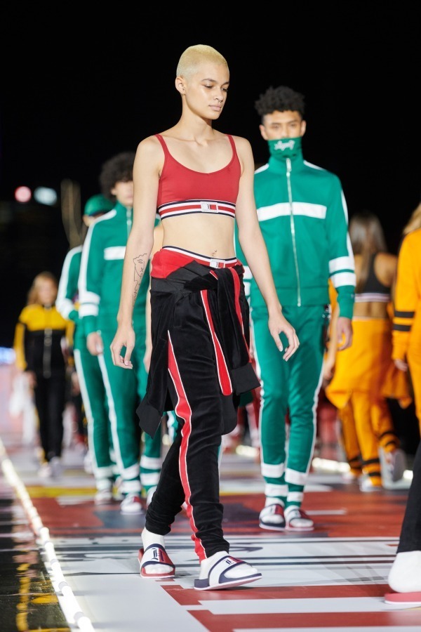トミー ヒルフィガー 2018年秋<span>コレクション</span> - 写真19