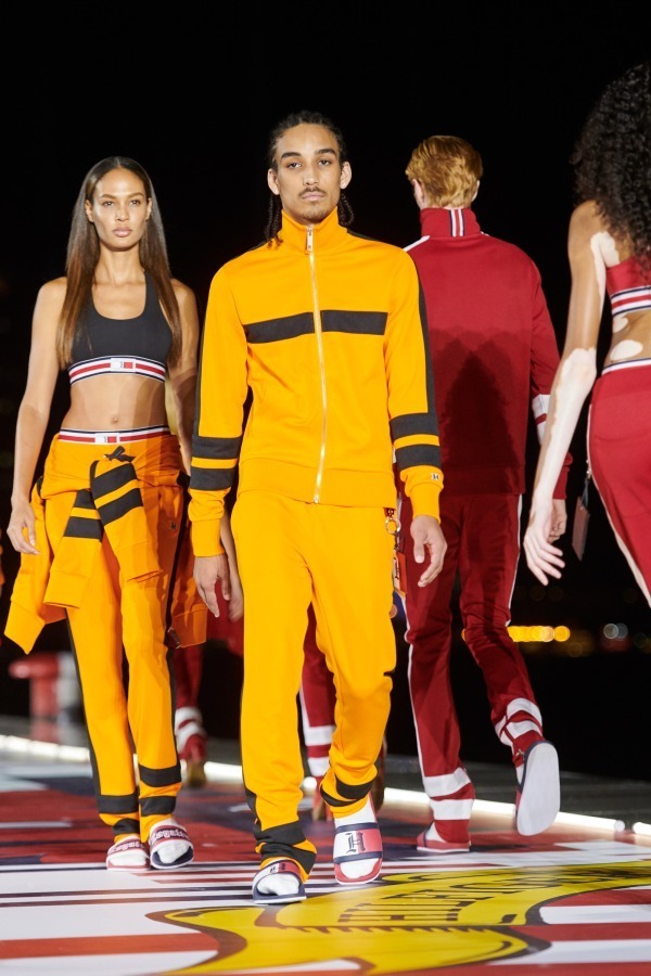 トミー ヒルフィガー 2018年秋<span>コレクション</span> - 写真40