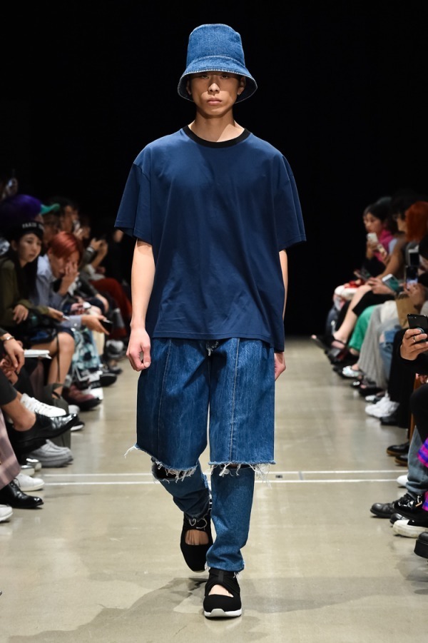 クセニア シュナイダー 2019年春夏コレクション - キッチュでモダンな 