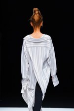 ヒロコ コシノ2019年春夏コレクション - "違和感"がもたらす新しい風｜写真10