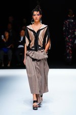 ヒロコ コシノ2019年春夏コレクション - "違和感"がもたらす新しい風｜写真38