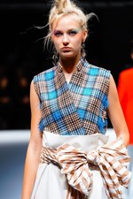 ヒロコ コシノ2019年春夏コレクション - "違和感"がもたらす新しい風｜写真51