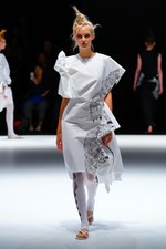 ヒロコ コシノ2019年春夏コレクション - "違和感"がもたらす新しい風｜写真73