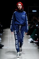 ナード ユニット 2019年春夏コレクション - メディアに支配される不健全社会への反発｜写真1