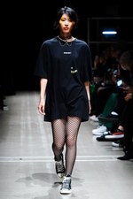 ナード ユニット 2019年春夏コレクション - メディアに支配される不健全社会への反発｜写真16