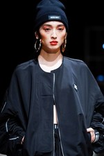 ナード ユニット 2019年春夏コレクション - メディアに支配される不健全社会への反発｜写真31