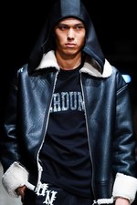 ナード ユニット 2019年春夏コレクション - メディアに支配される不健全社会への反発｜写真33