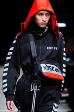 ナード ユニット 2019年春夏コレクション - メディアに支配される不健全社会への反発｜写真35