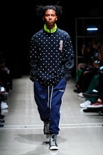 ナード ユニット 2019年春夏コレクション - メディアに支配される不健全社会への反発｜写真36