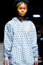 ナード ユニット 2019年春夏コレクション - メディアに支配される不健全社会への反発｜写真47