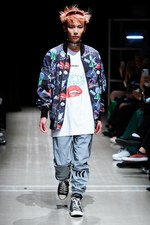 ナード ユニット 2019年春夏コレクション - メディアに支配される不健全社会への反発｜写真62