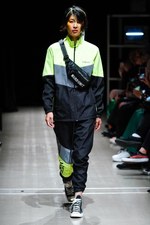 ナード ユニット 2019年春夏コレクション - メディアに支配される不健全社会への反発｜写真64