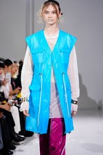 ミューラル 2019年春夏コレクション - クリムト《接吻》の艶やかさとレースの絵画的表現｜写真19