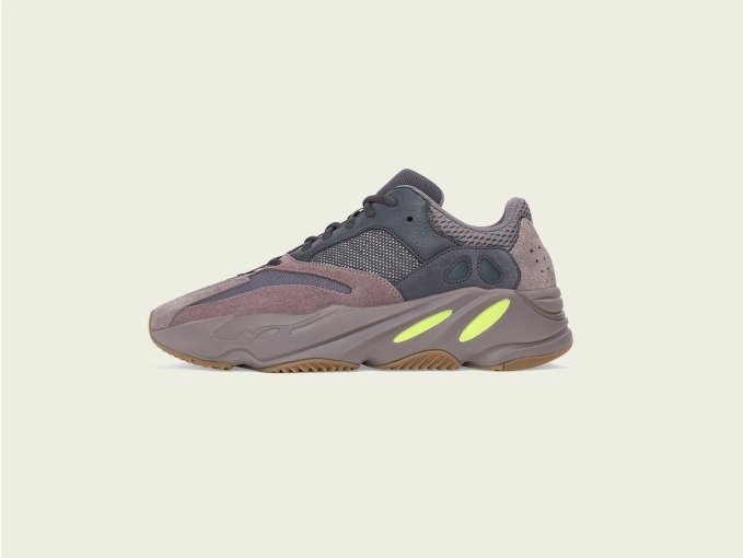 アディダス(adidas) YEEZY BOOST 700｜写真2