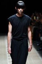 アール エー ビー ディー 2019年春夏コレクション、強烈なフラッシュとノイズの中で目覚めた服｜写真30