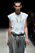 アール エー ビー ディー 2019年春夏コレクション、強烈なフラッシュとノイズの中で目覚めた服｜写真34