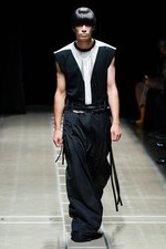 アール エー ビー ディー 2019年春夏コレクション、強烈なフラッシュとノイズの中で目覚めた服｜写真39