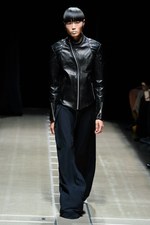 アール エー ビー ディー 2019年春夏コレクション、強烈なフラッシュとノイズの中で目覚めた服｜写真51