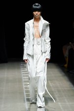 アール エー ビー ディー 2019年春夏コレクション、強烈なフラッシュとノイズの中で目覚めた服｜写真55