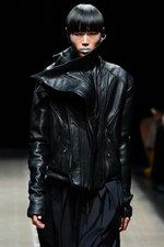 アール エー ビー ディー 2019年春夏コレクション、強烈なフラッシュとノイズの中で目覚めた服｜写真64