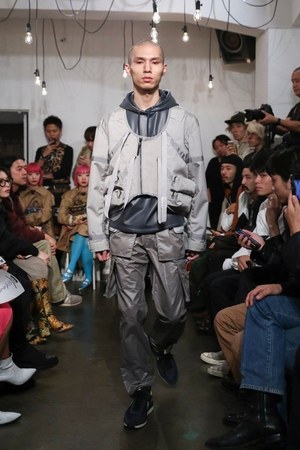 アヴァロン 2019年春夏コレクション - 岐路に立たされた機能性｜写真2