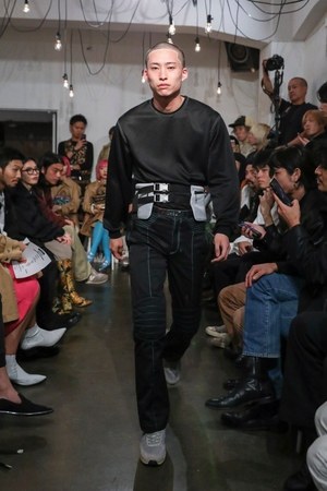 アヴァロン 2019年春夏コレクション - 岐路に立たされた機能性｜写真4