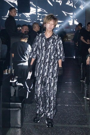 イクミ(IKUMI) 2019年春夏ウィメンズ&メンズコレクション  - 写真15