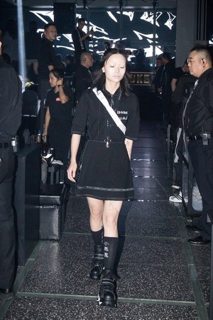 イクミ(IKUMI) 2019年春夏ウィメンズ&メンズコレクション  - 写真21