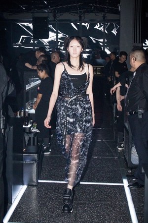 イクミ(IKUMI) 2019年春夏ウィメンズ&メンズコレクション  - 写真23