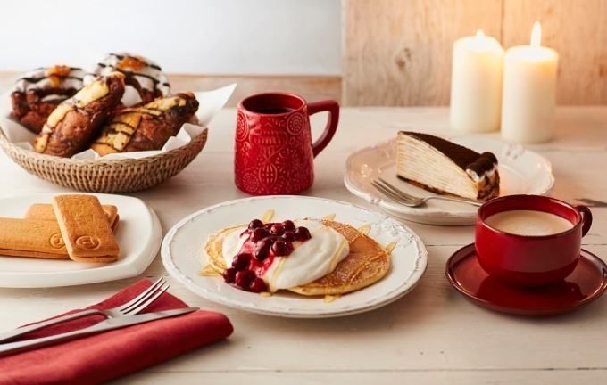 タリーズコーヒー(TULLY'S COFFEE) &TEA ストロベリーロイヤルミルクティー｜写真3