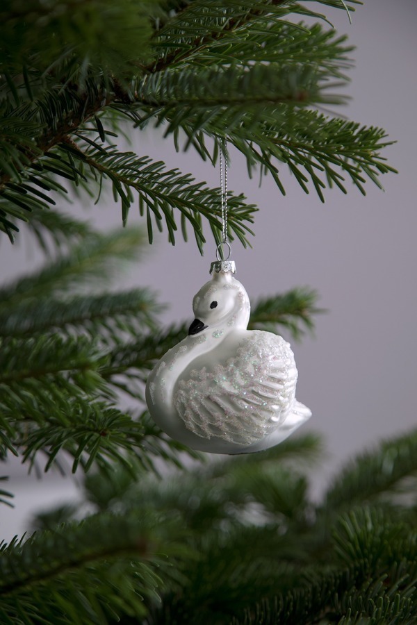 ソストレーネ グレーネ"北欧クリスマス"のモダンな演出5選、ガラス製ツリーや白鳥オーナメント｜写真10