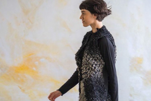 Aライン｜HaaTからクリスマスを彩る新作 - カシミヤのコートや花柄のハンドメイドバッグ