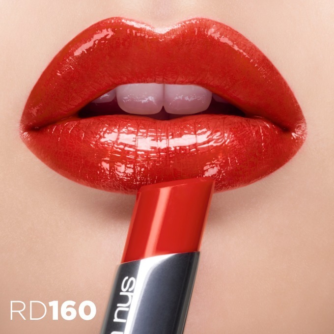 シュウ ウエムラ(shu uemura) ルージュ アンリミテッド ラッカーシャイン｜写真3