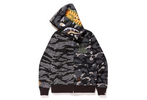 ア ベイシング エイプ×アンディフィーテッド×ティンバーランドのブーツ