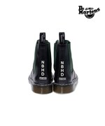 ネイバーフッド×ドクターマーチンのコラボシューズ、サイドゴアを施した8ホールブーツなど｜写真2