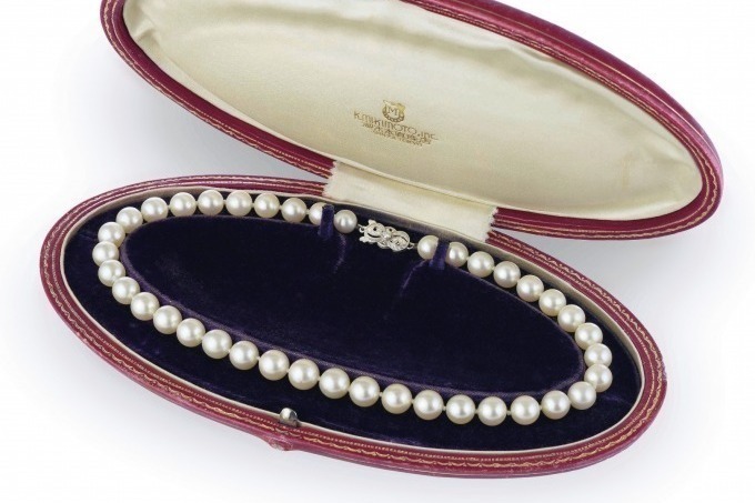 マリリン・モンロー｜ミキモトの貴重なジュエリーが揃う展覧会が阪急うめだ本店で、マリリン・モンローの愛したネックレスなど