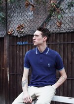 フレッドペリーから誕生60周年を記念した鹿の子ポロシャツやキャンバスシューズ｜写真3