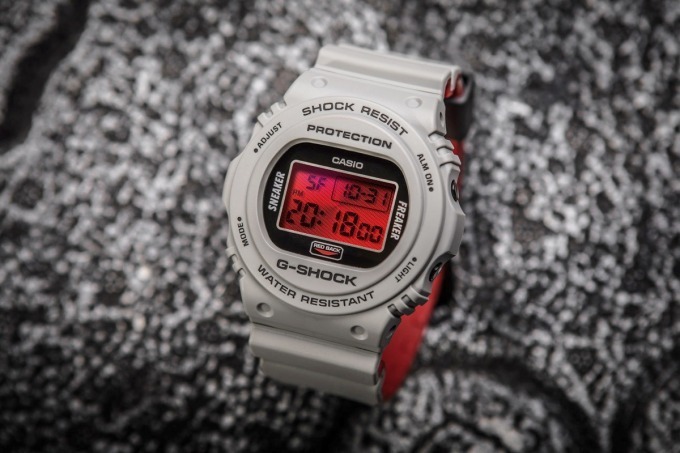 ワンピース　G-SHOCK コラボ　赤