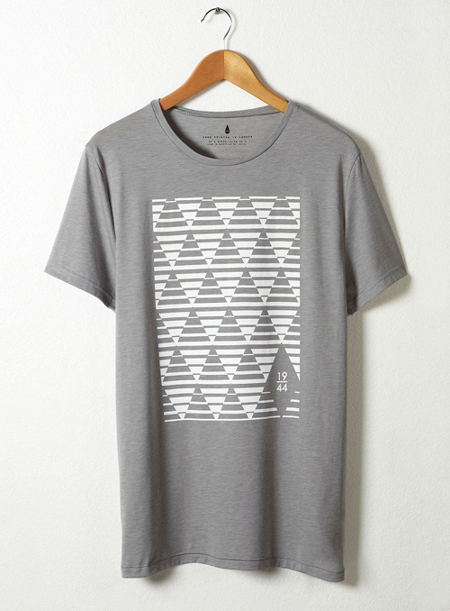 TOPMAN「A.D.」 GREY A.D PATTERN PLACEMENT T-SHIRT ￥3,465 (税込)