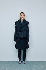 ディガウェル 2019年春夏コレクション - 空間の中で知覚される服の造形とは｜写真21