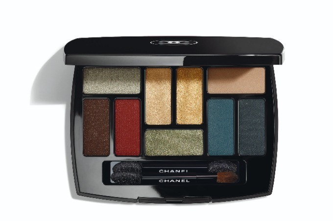 シャネル19年春夏コスメ「光」を仕込む新フェイススティック＆“鮮やかマット”の新色リップ