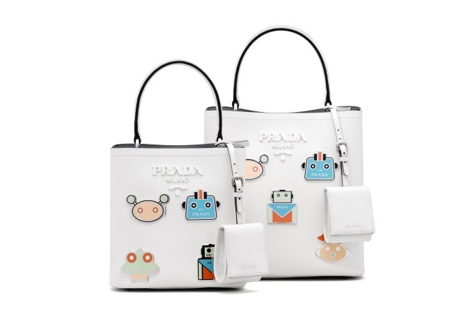 希少 PRADA プラダ ロボット チェーンショルダー バッグ ホワイト 美品！希少 PRADA プラダ ロボット チェーンショルダー バッグ