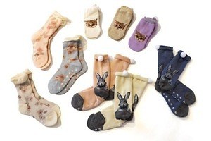 ポール & ジョー シスターの猫やウサギを描いた新作ルームソックス、“肉球型”滑り止め付きも