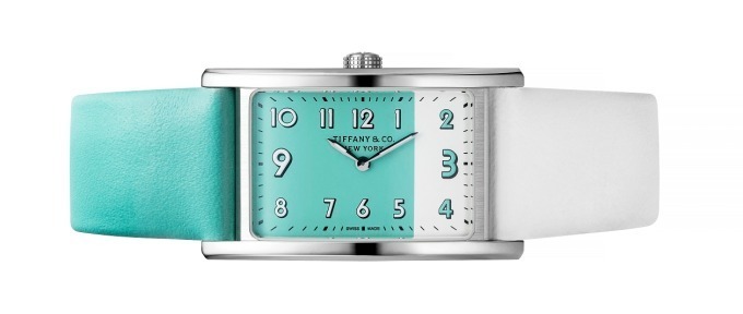 「ティファニー イースト ウエスト」の新作腕時計、ティファニーブルー×ホワイトのカラーブロック | 写真