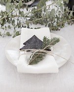 ZARA HOMEからクリスマスディナーが楽しくなるテーブルウェアや星モチーフのインテリア｜写真39