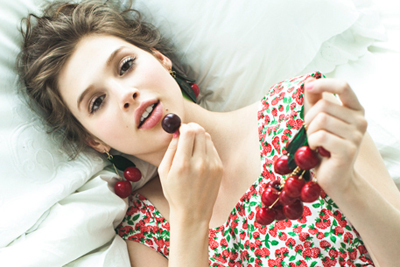 ミュベール 2013年春夏クルーズライン - マリリン・モンローをイメージした、50年代スタイル