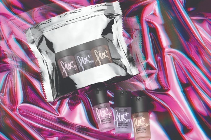 M·A·Cクリスマスコフレ、人気のミニリップスティック＆リップガラスが限定セットに